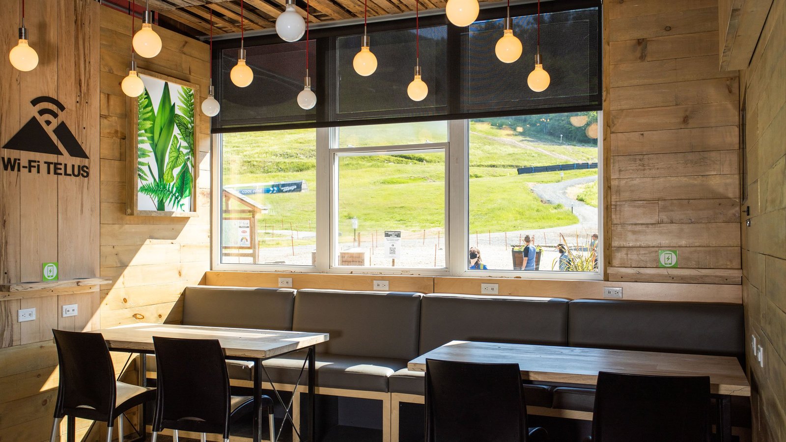 Café Johannsen Mont-Tremblant - intérieur