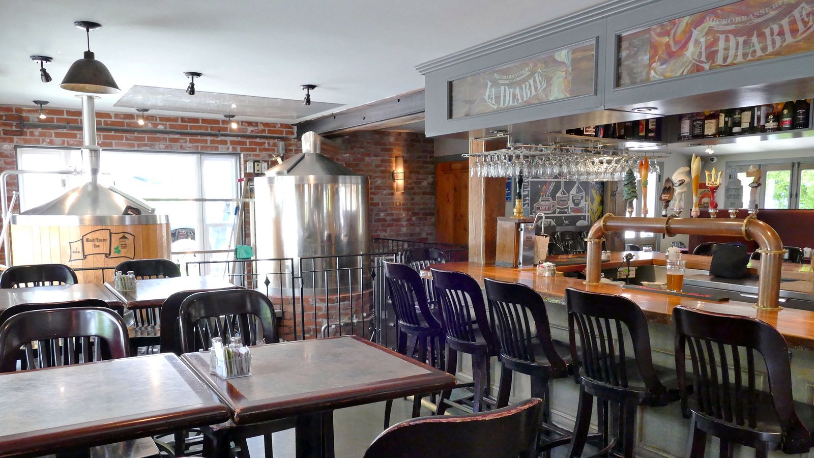 Microbrasserie La Diable - intérieur