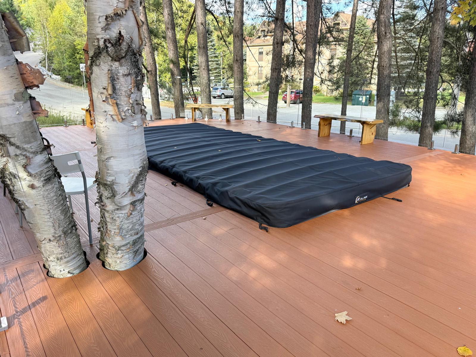 Spa de nage & terrasse – Le Champery
