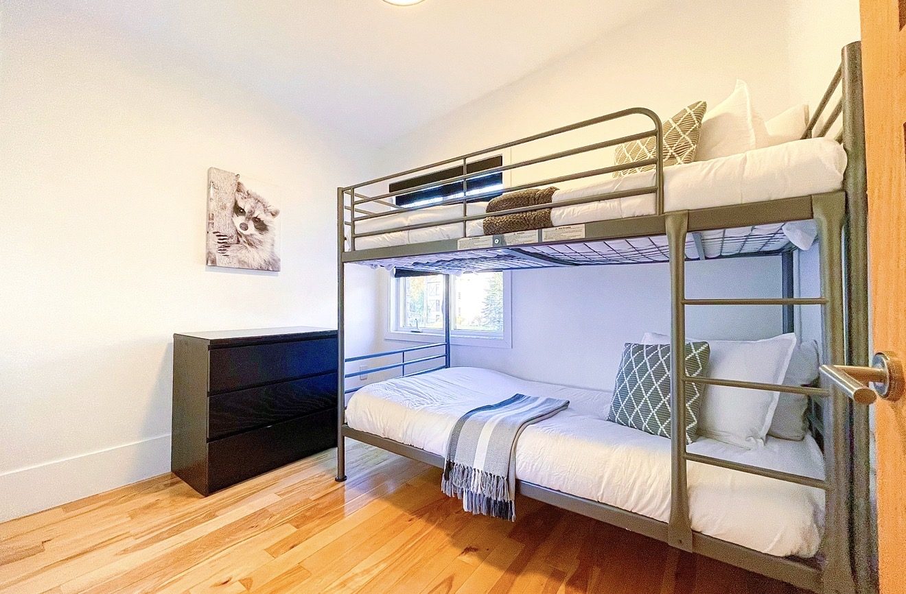 Chambre avec lits superposés – Le Champery 1